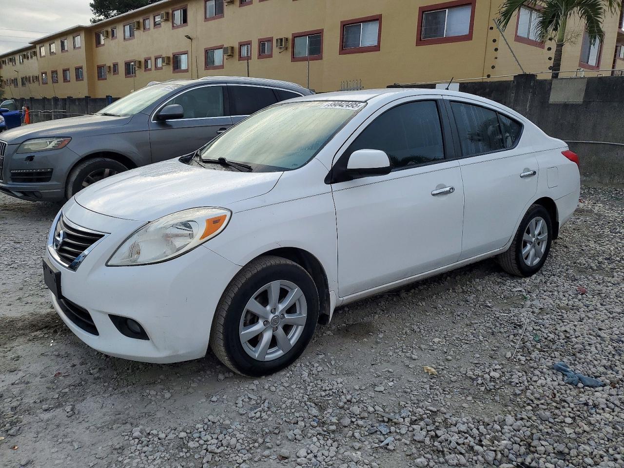 2012 NISSAN VERSA