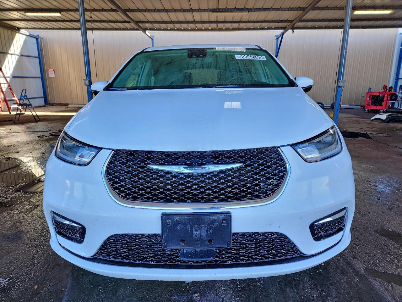 2023 CHRYSLER PACIFICA TOURING L photo 5