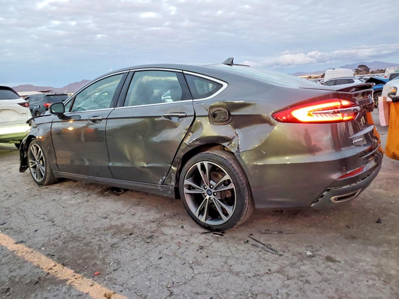 2020 FORD FUSION TITANIUM photo 2