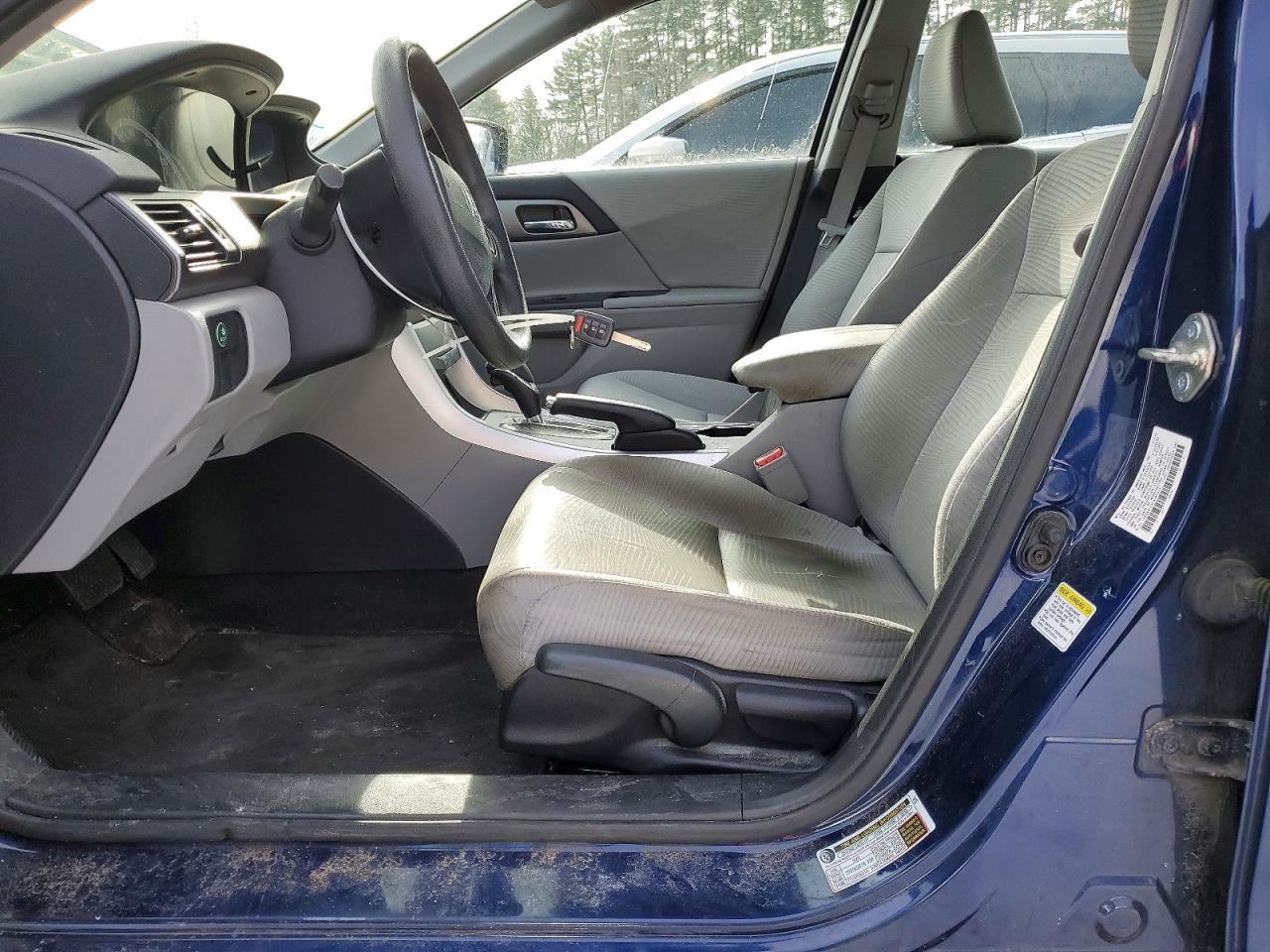 2015 HONDA ACCORD LX photo 7