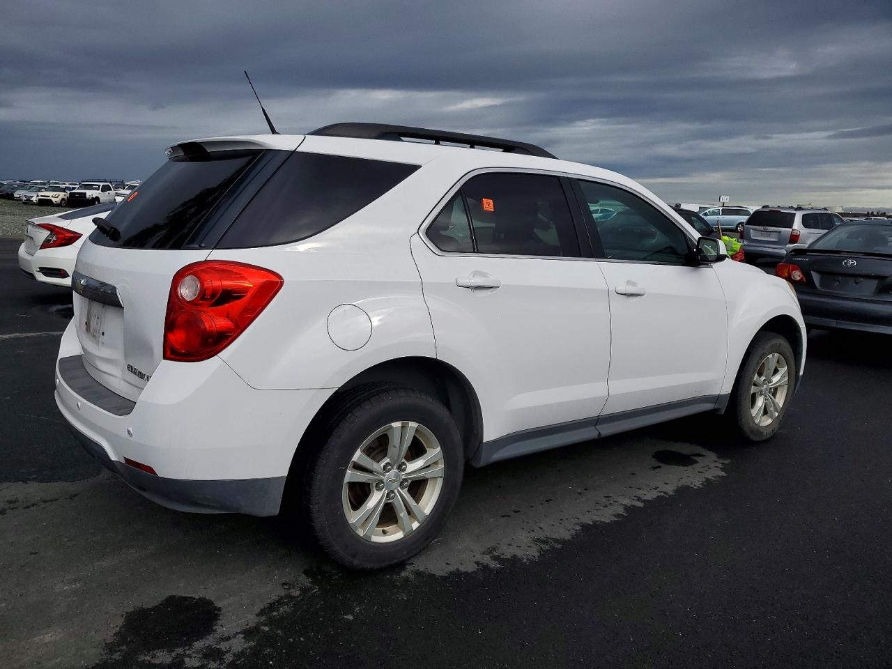 2010 CHEVROLET EQUINOX LT photo 3