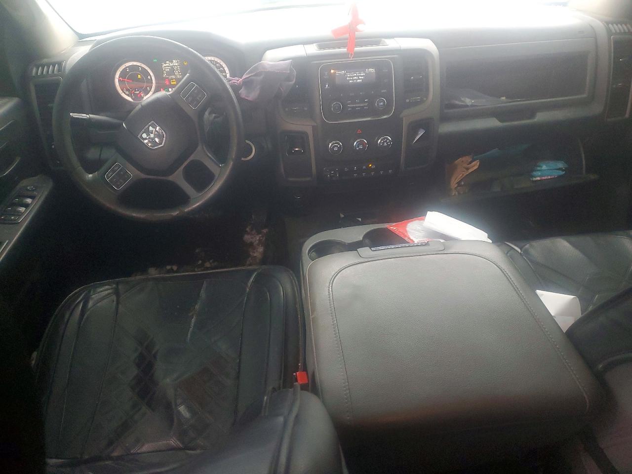 2018 RAM 2500 ST photo 8