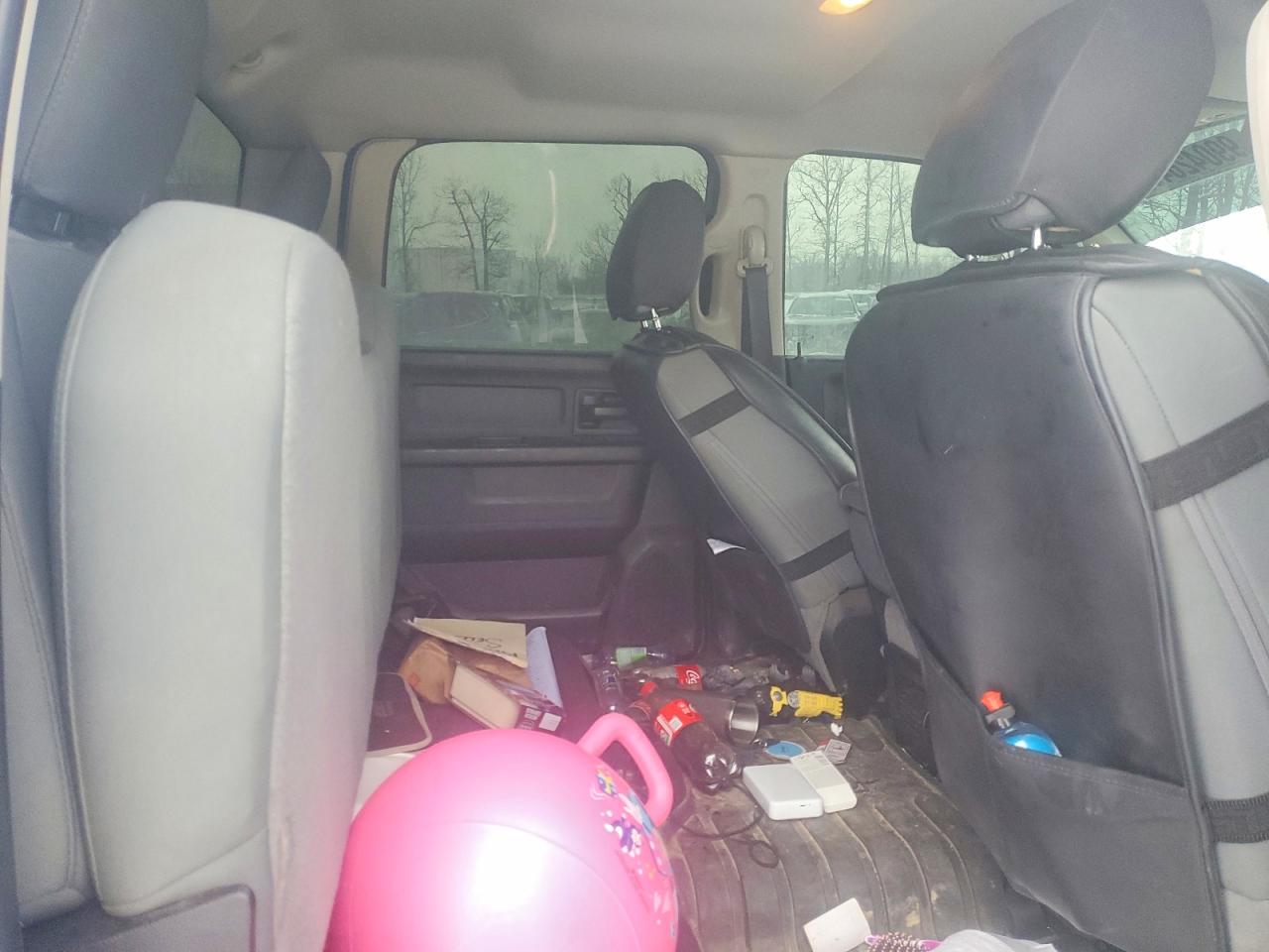 2018 RAM 2500 ST photo 10
