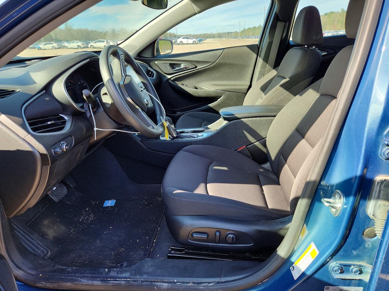 2024 CHEVROLET MALIBU LT photo 13