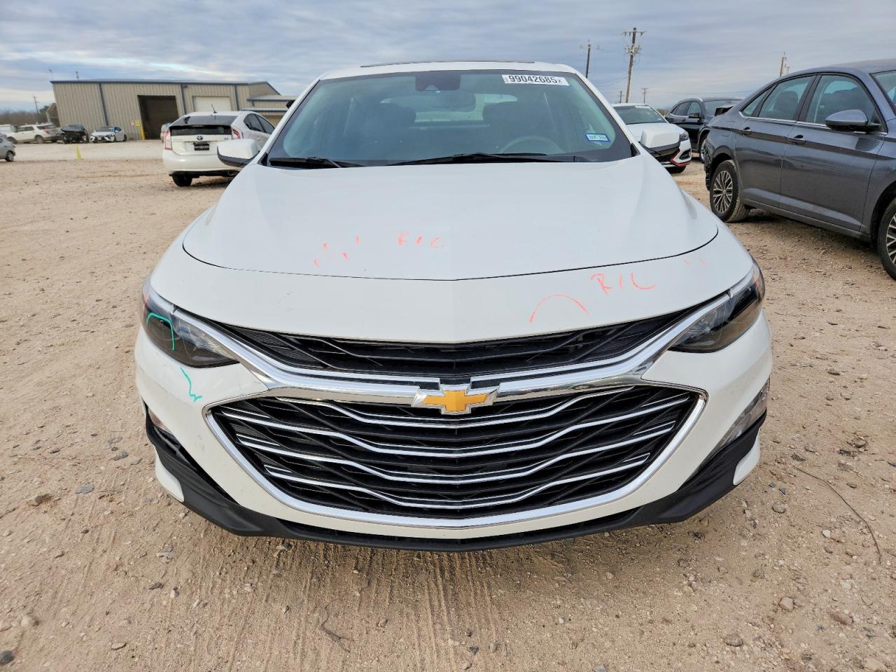 2024 CHEVROLET MALIBU LT photo 5