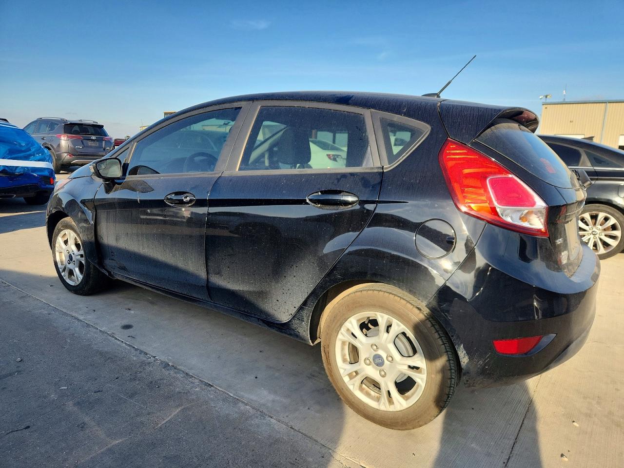 2016 FORD FIESTA SE photo 3