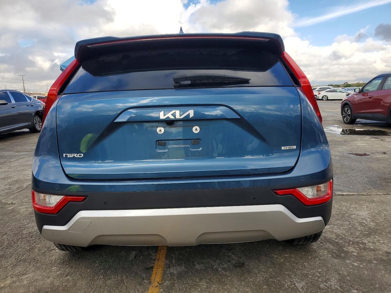 2024 KIA NIRO EX photo 6