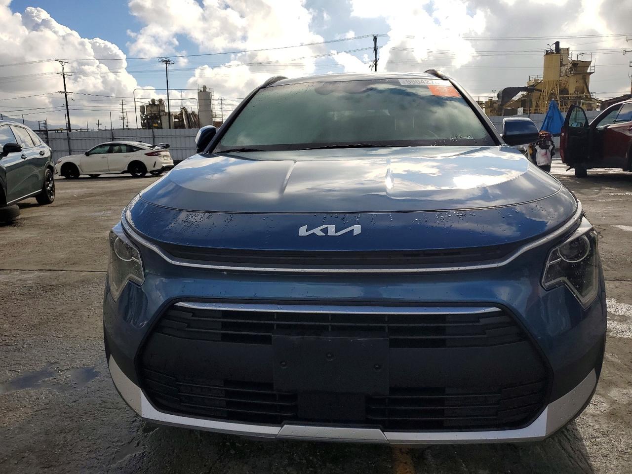 2024 KIA NIRO EX photo 5