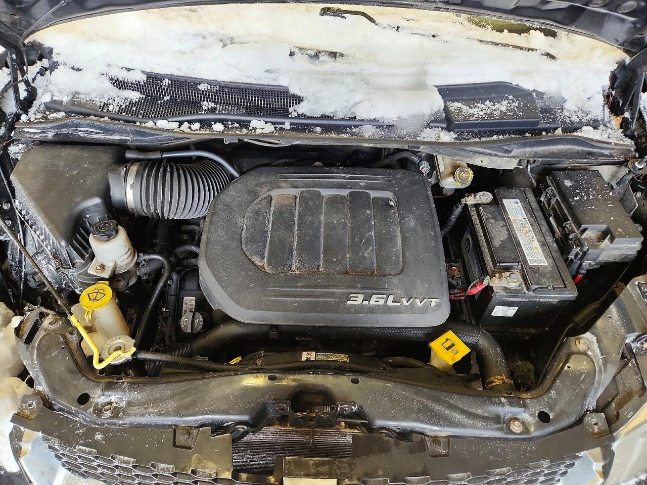 2012 DODGE GRAND CARAVAN CREW photo 23