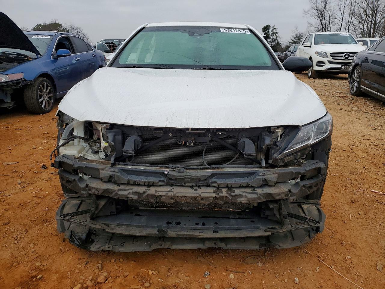 2018 TOYOTA CAMRY L photo 5