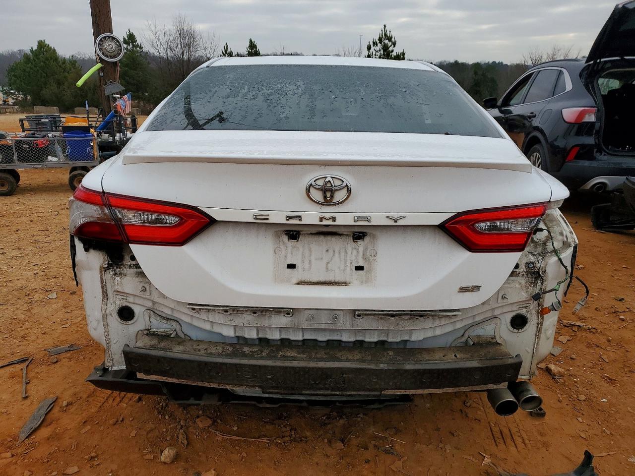 2018 TOYOTA CAMRY L photo 6