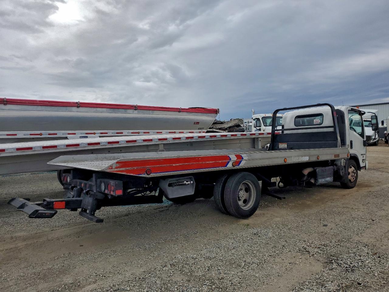 2016 ISUZU NRR photo 5