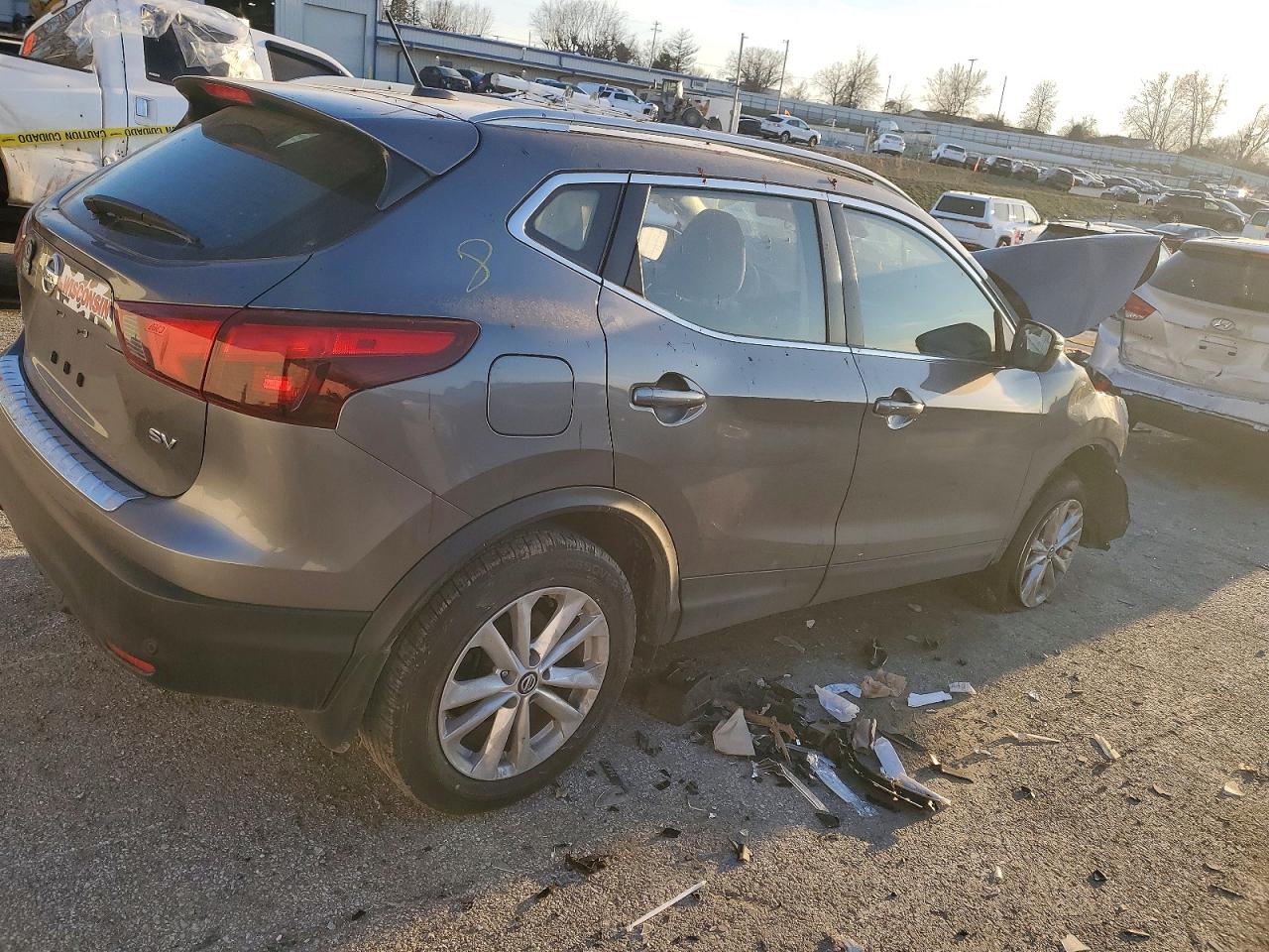 2019 NISSAN ROGUE SPORT S photo 3