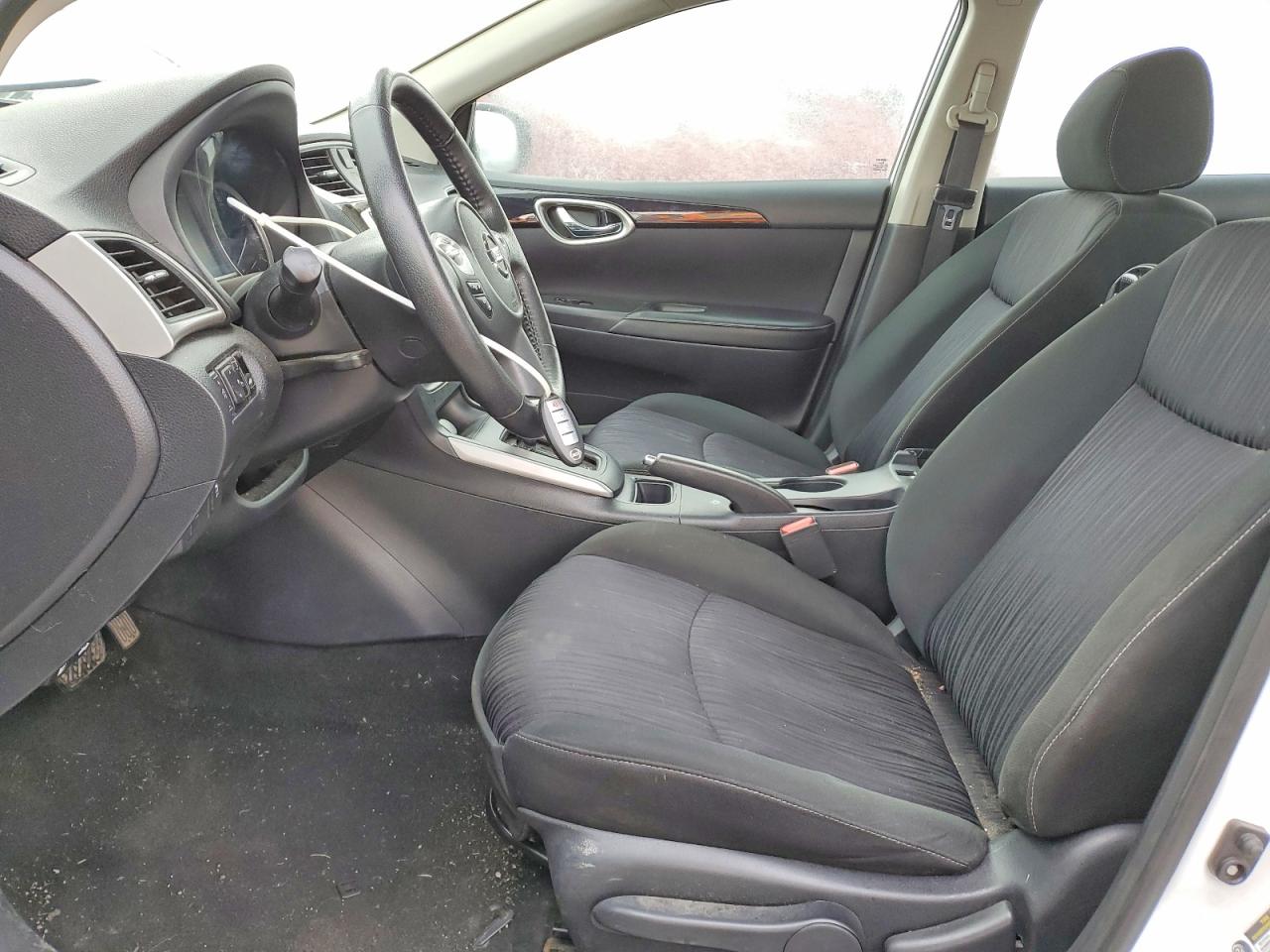 2019 NISSAN SENTRA S photo 7