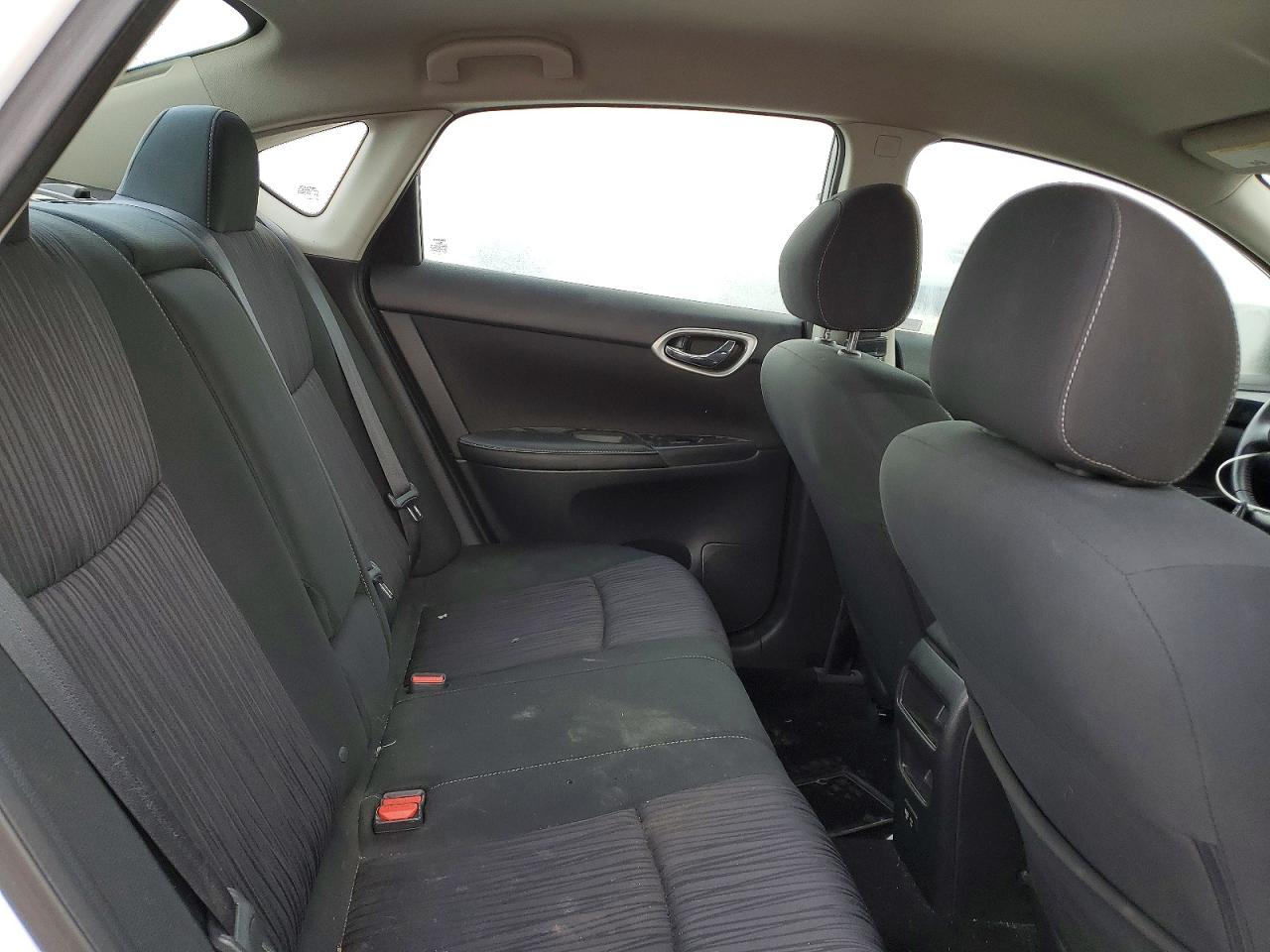 2019 NISSAN SENTRA S photo 10
