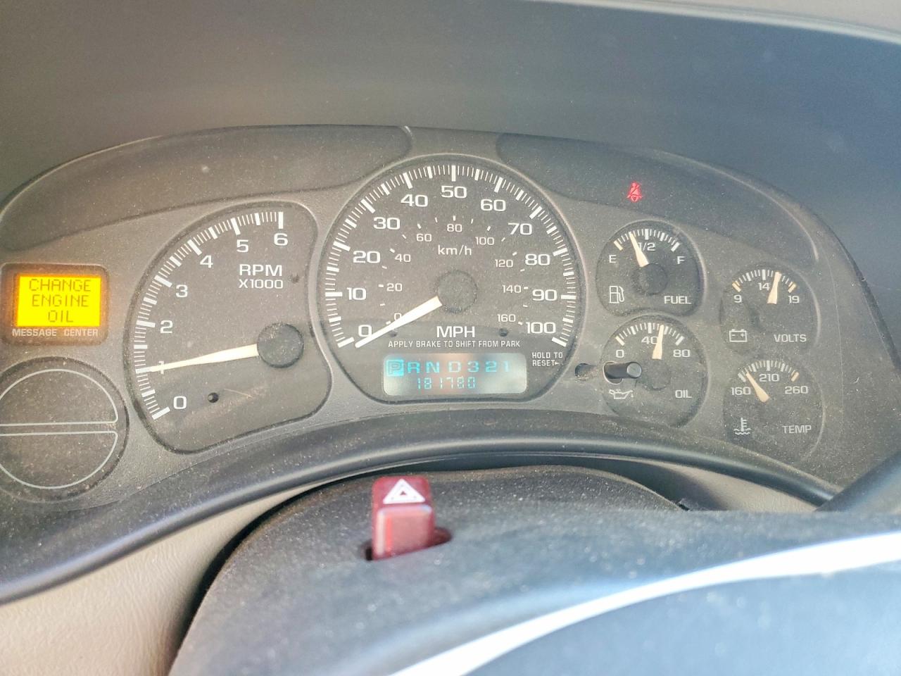 2002 GMC YUKON XL C1500 photo 9