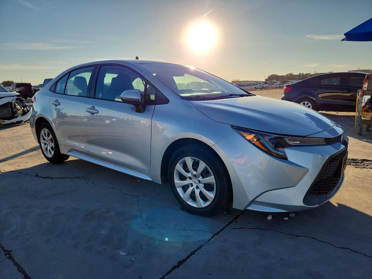 2022 TOYOTA COROLLA LE photo 4