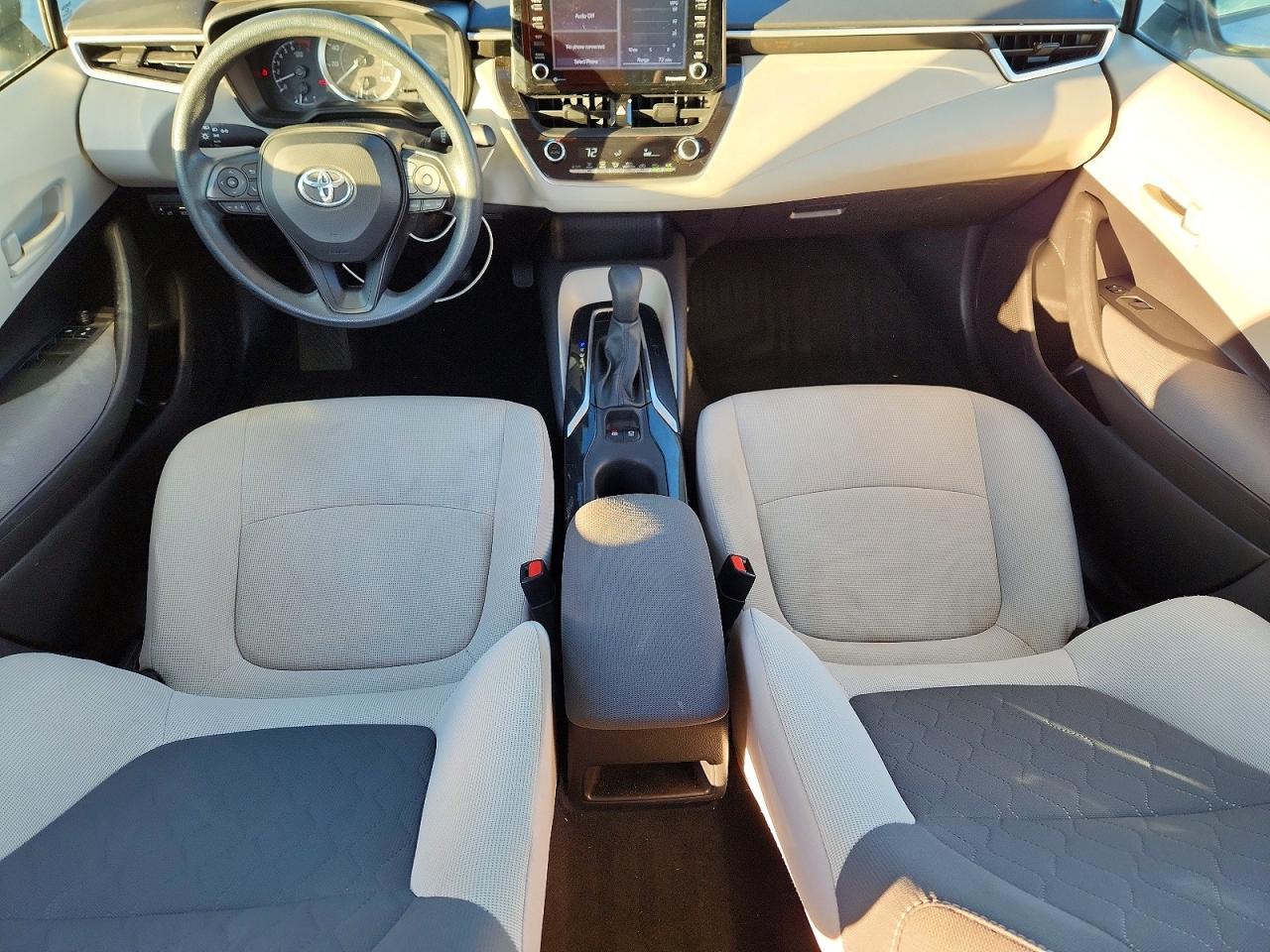 2022 TOYOTA COROLLA LE photo 8