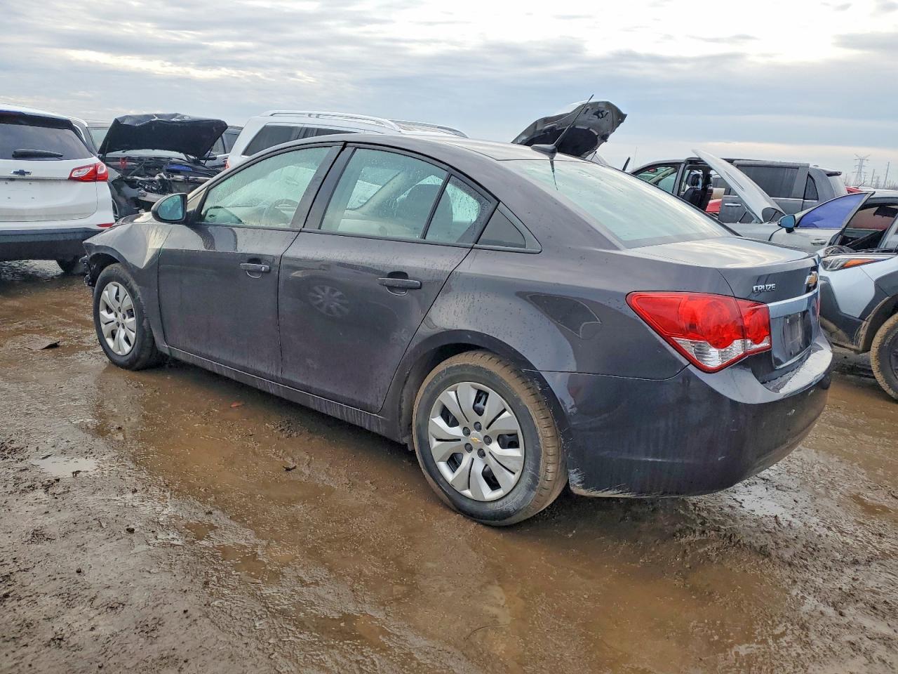 2014 CHEVROLET CRUZE LS photo 2