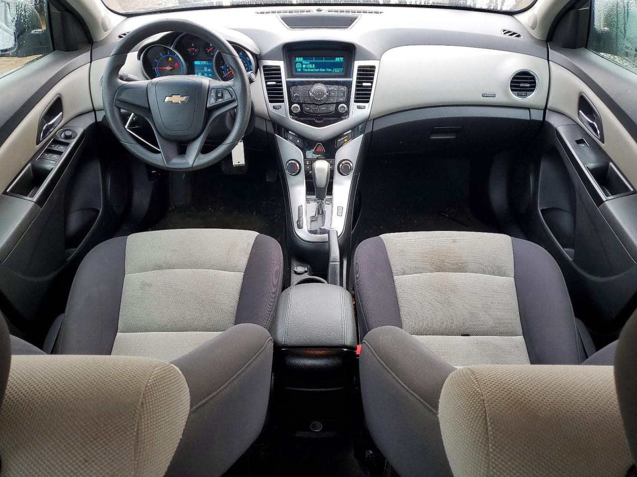 2014 CHEVROLET CRUZE LS photo 8