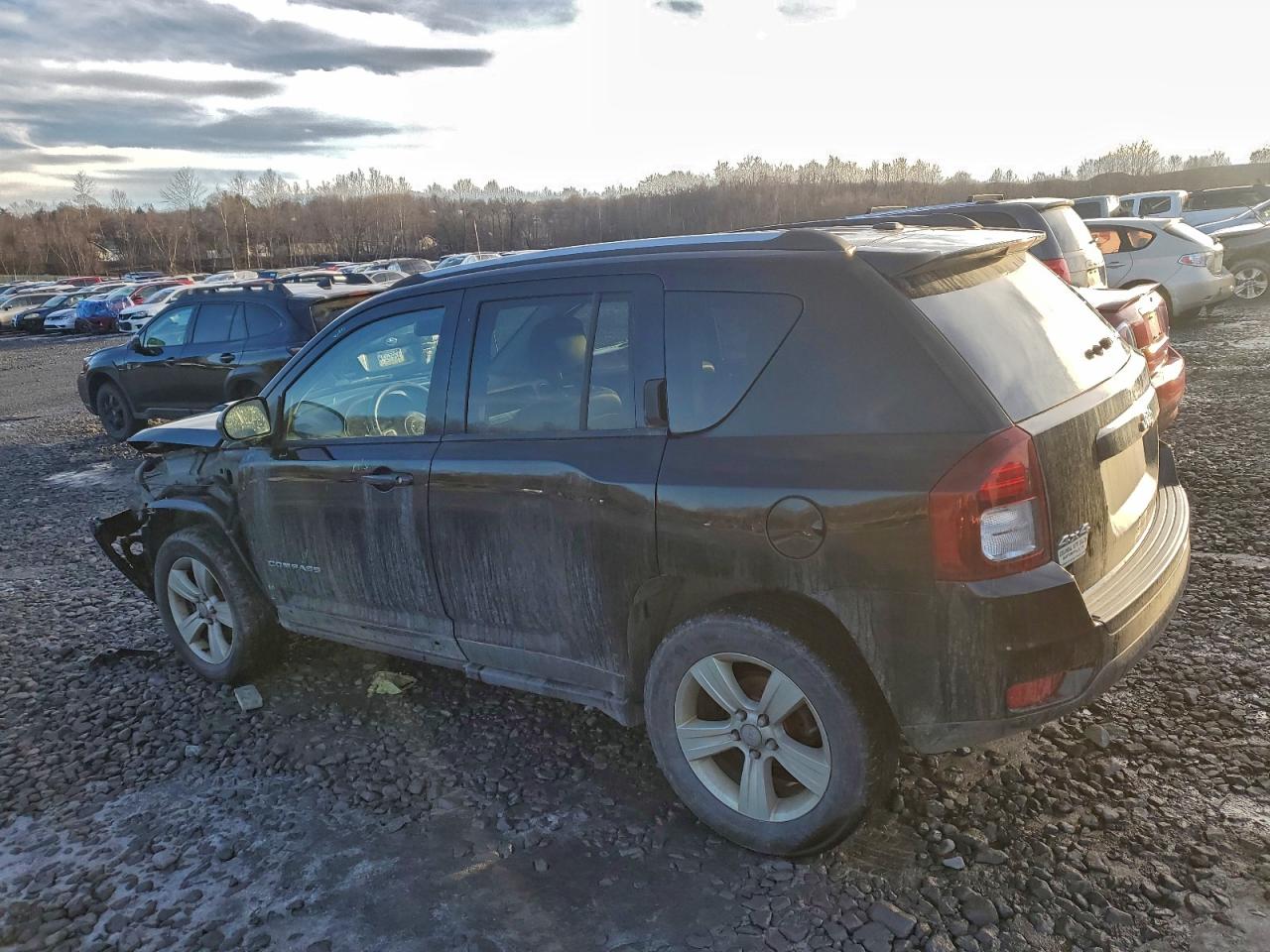 2017 JEEP COMPASS LATITUDE photo 4