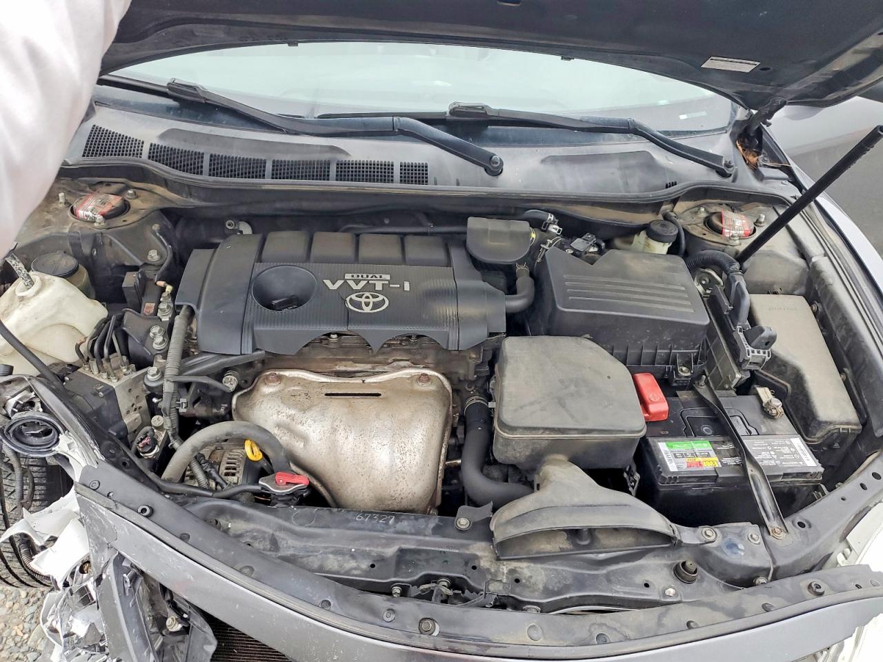 2010 TOYOTA CAMRY BASE photo 11