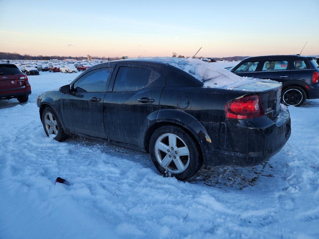 2013 DODGE AVENGER SE photo 2