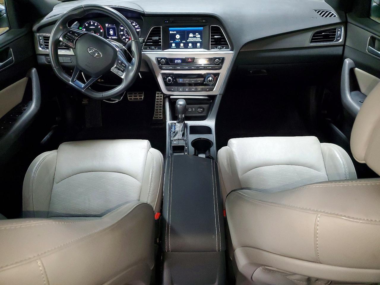 2017 HYUNDAI SONATA photo 15