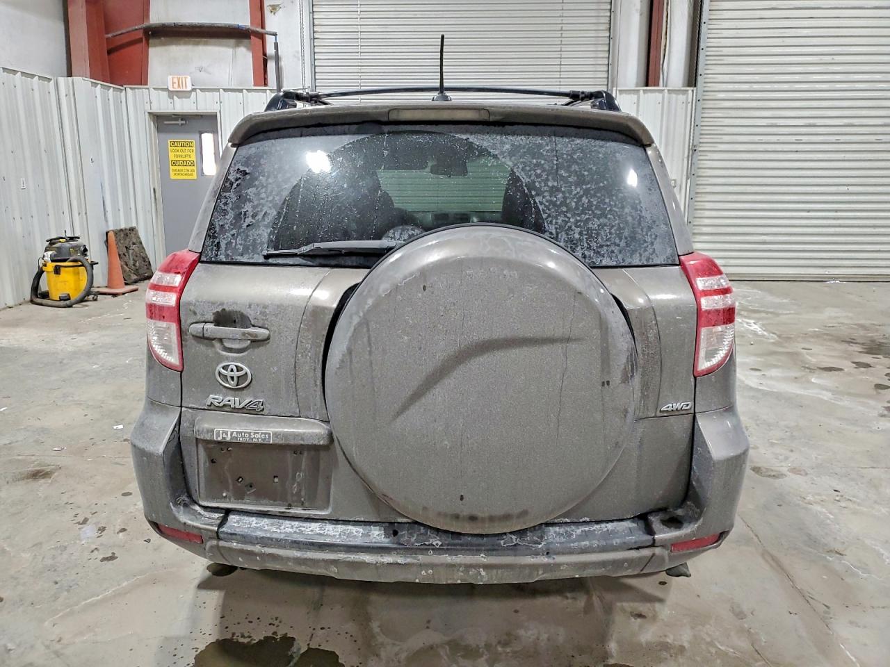 2012 TOYOTA RAV4 photo 11