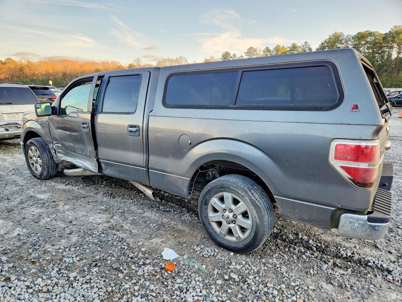 2014 FORD F150 SUPERCREW photo 2
