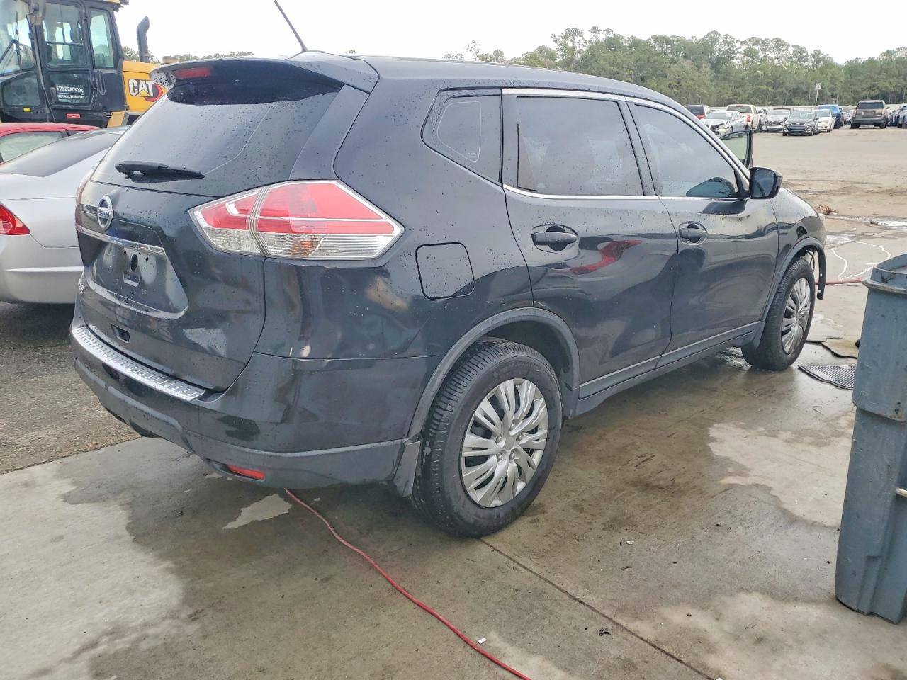 2016 NISSAN ROGUE S photo 5