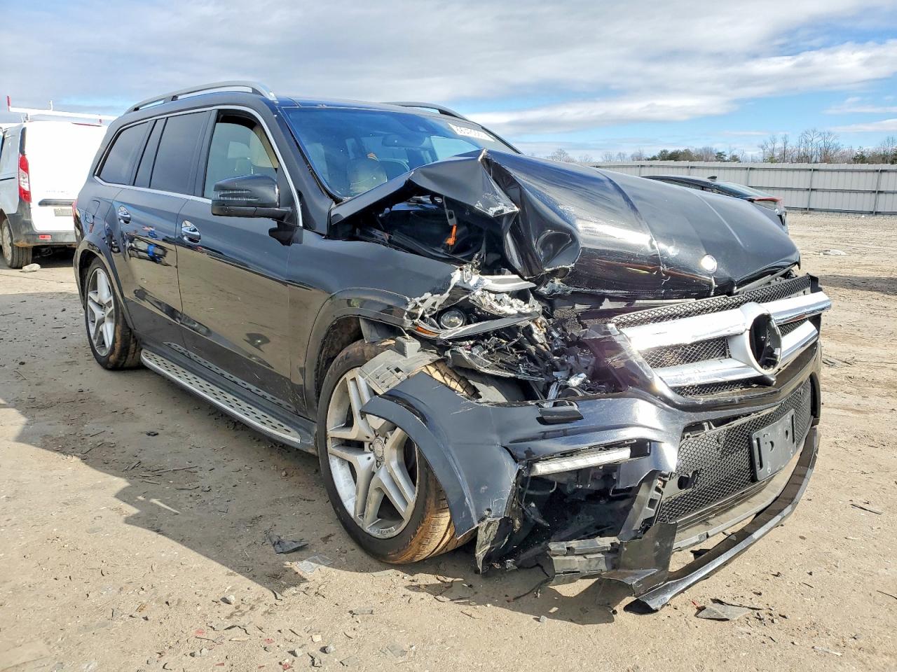 2015 MERCEDES-BENZ GL 550 4MATIC photo 4