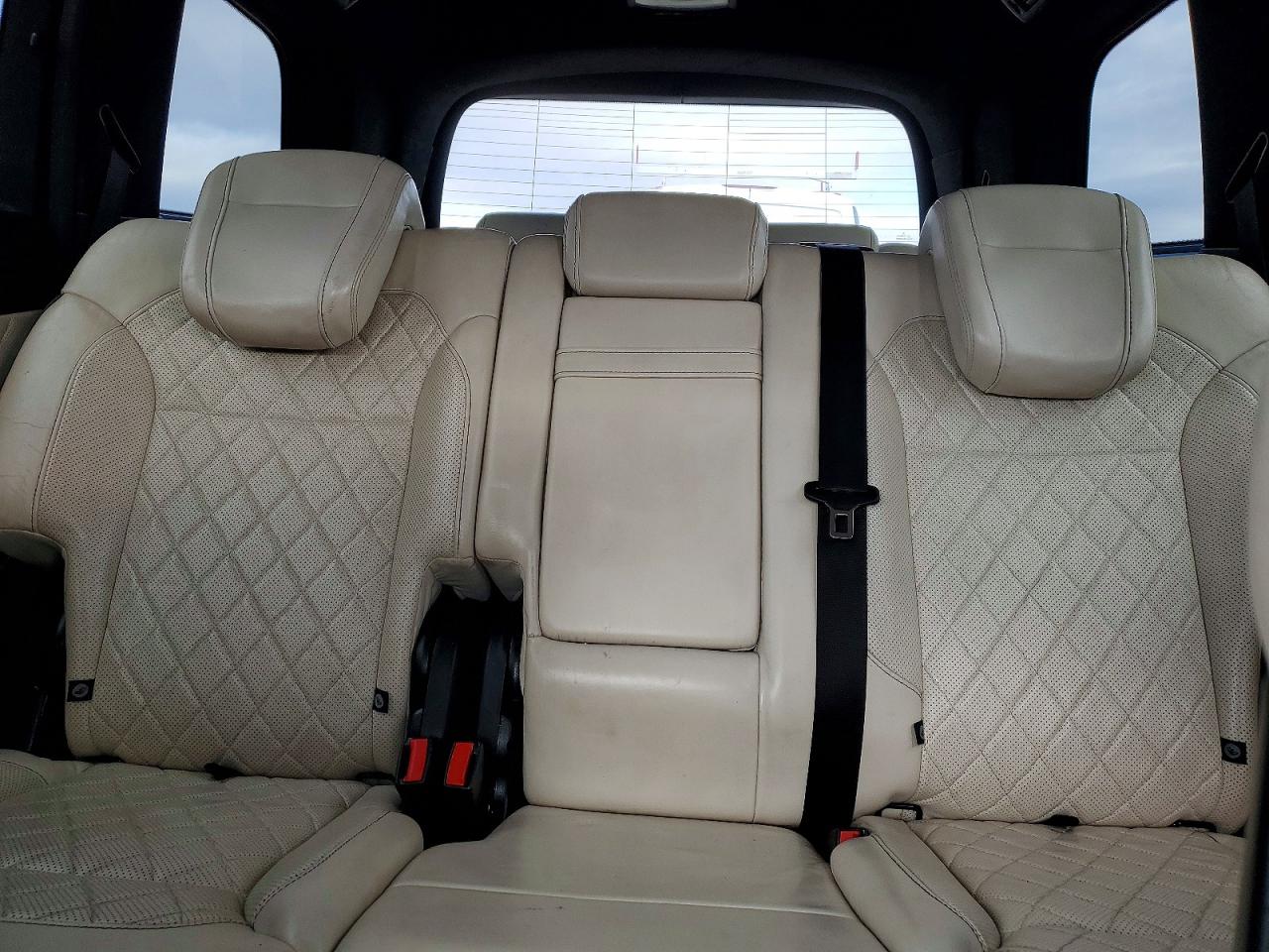2015 MERCEDES-BENZ GL 550 4MATIC photo 10