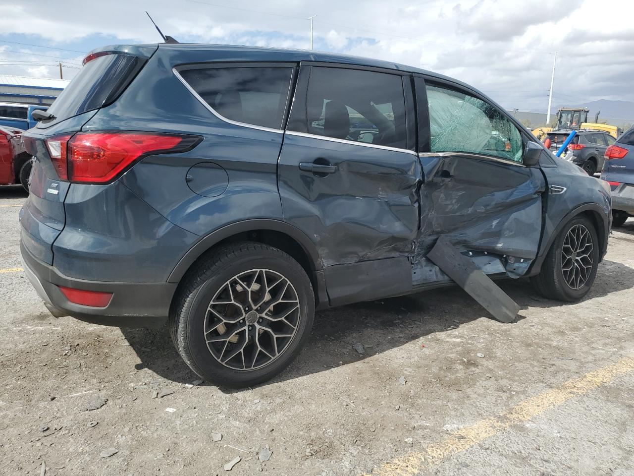 2019 FORD ESCAPE SE photo 5