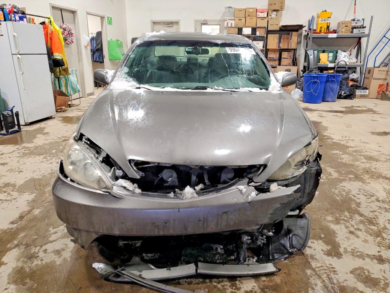 2005 TOYOTA CAMRY LE photo 5