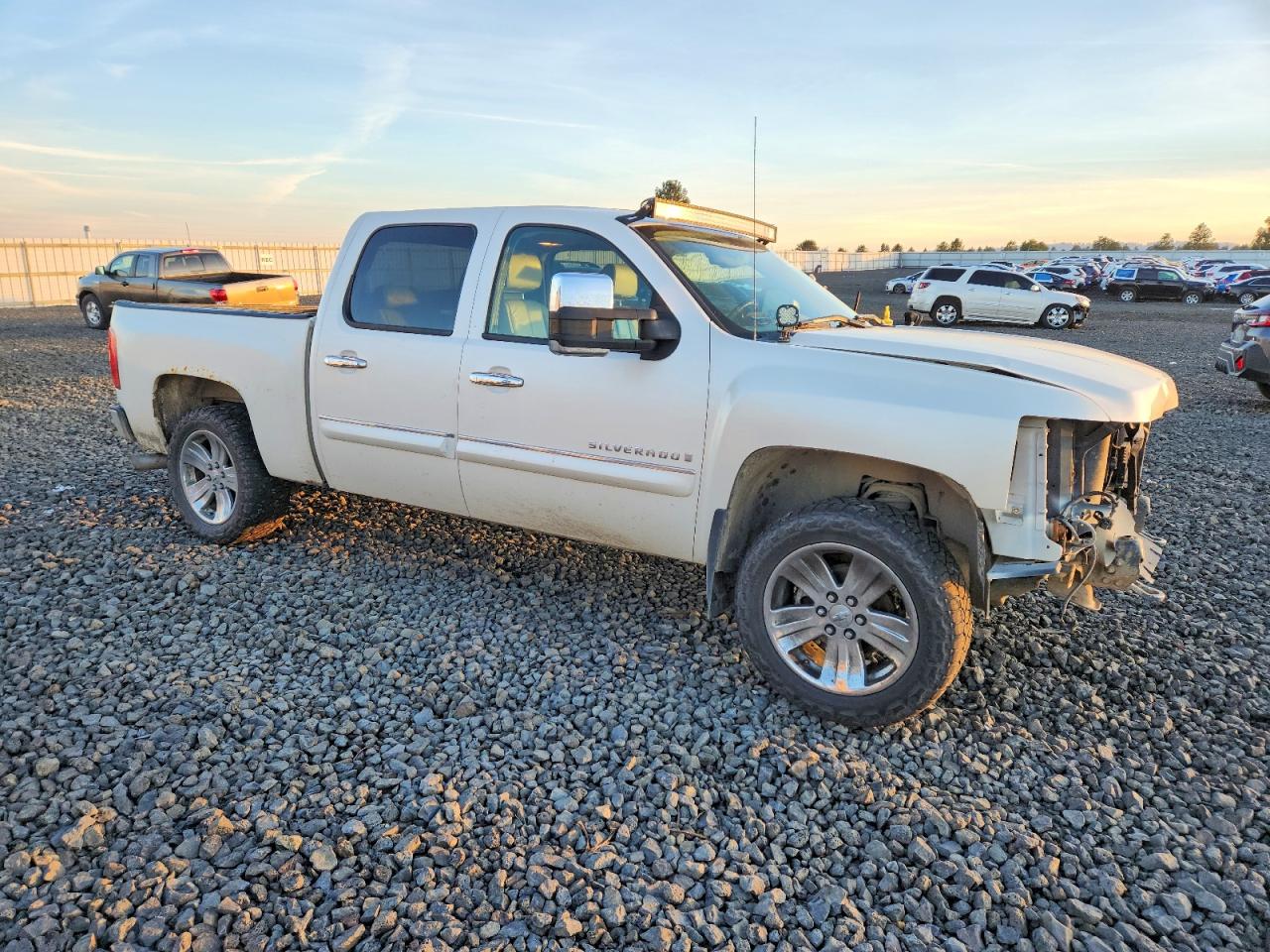 2009 CHEVROLET SILVERADO K1500 photo 4