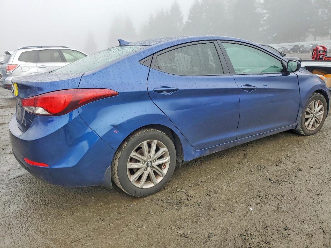 2016 HYUNDAI ELANTRA SE photo 5