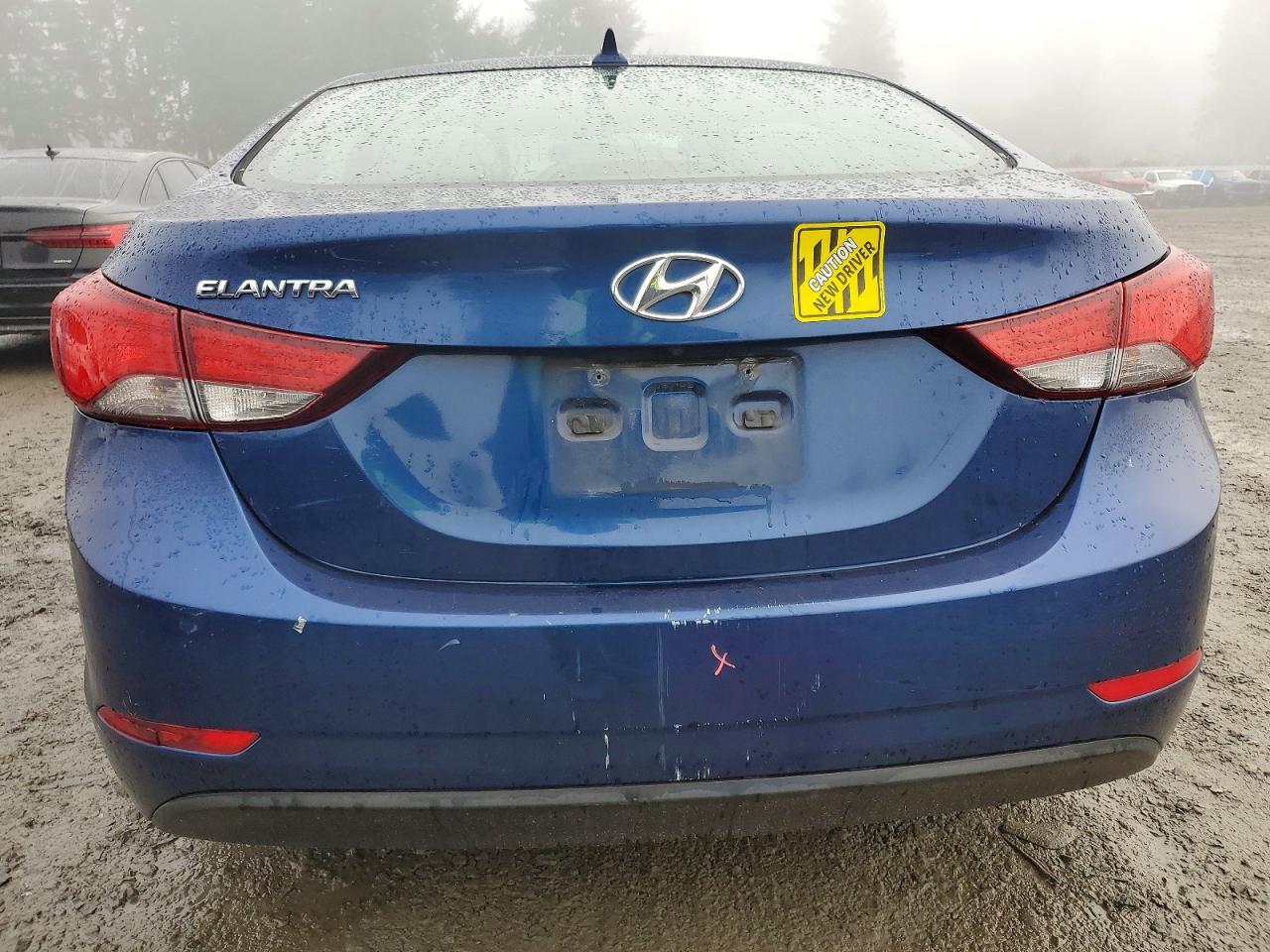 2016 HYUNDAI ELANTRA SE photo 11