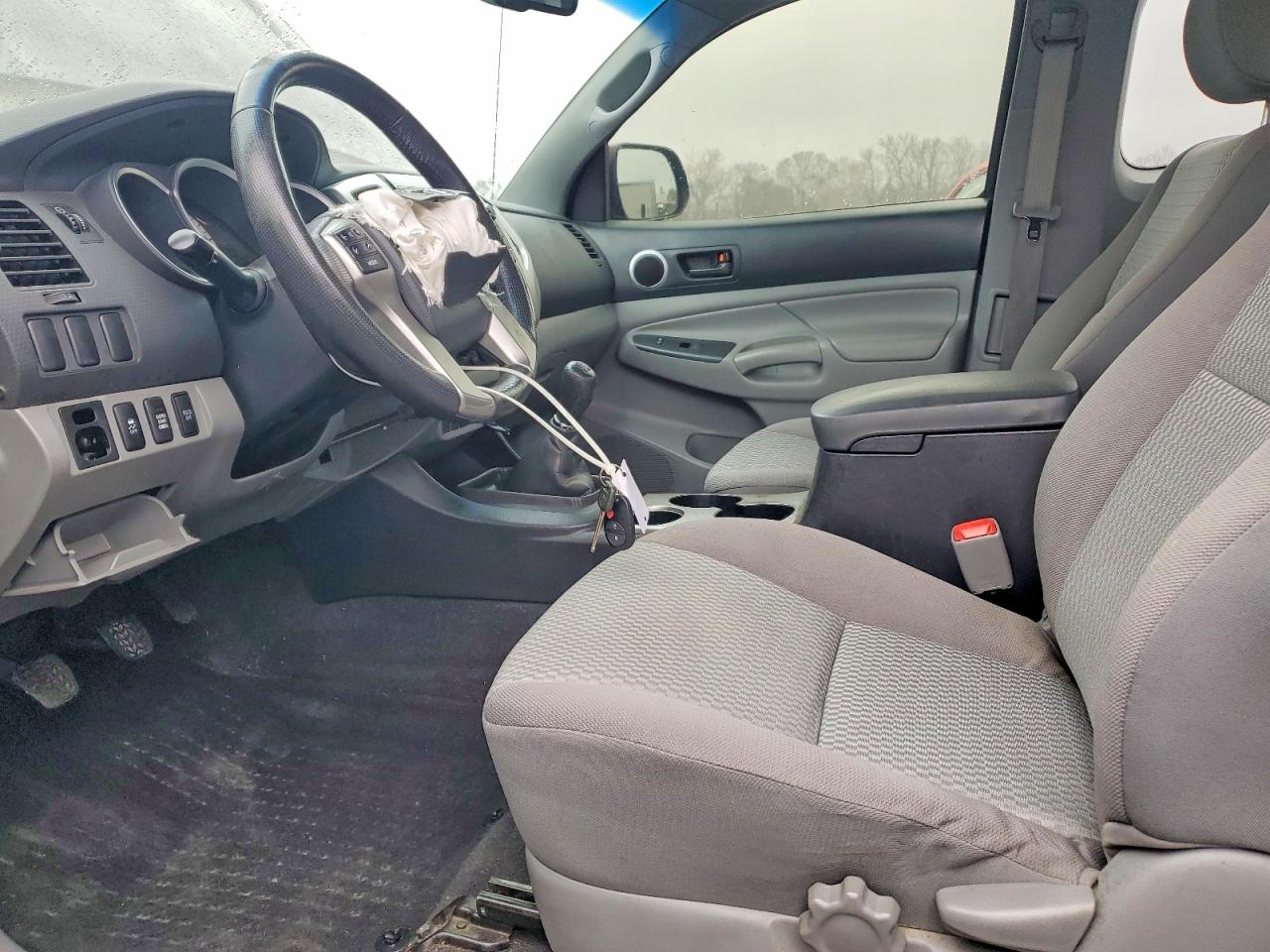 2013 TOYOTA TACOMA BASE photo 13
