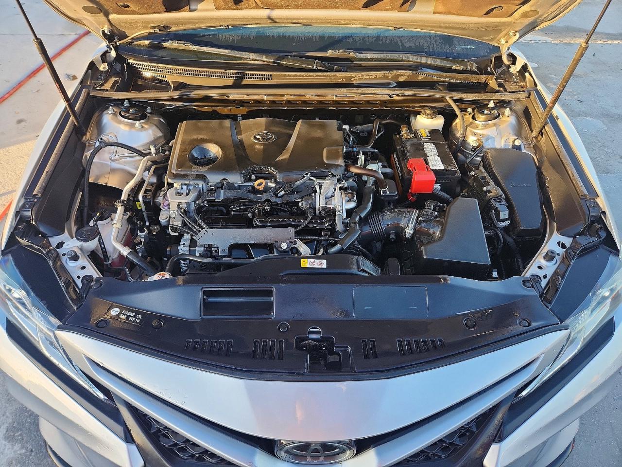 2019 TOYOTA CAMRY SE photo 11