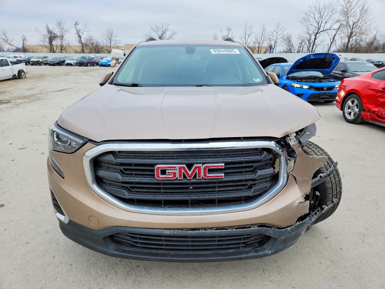 2018 GMC TERRAIN SLE photo 9