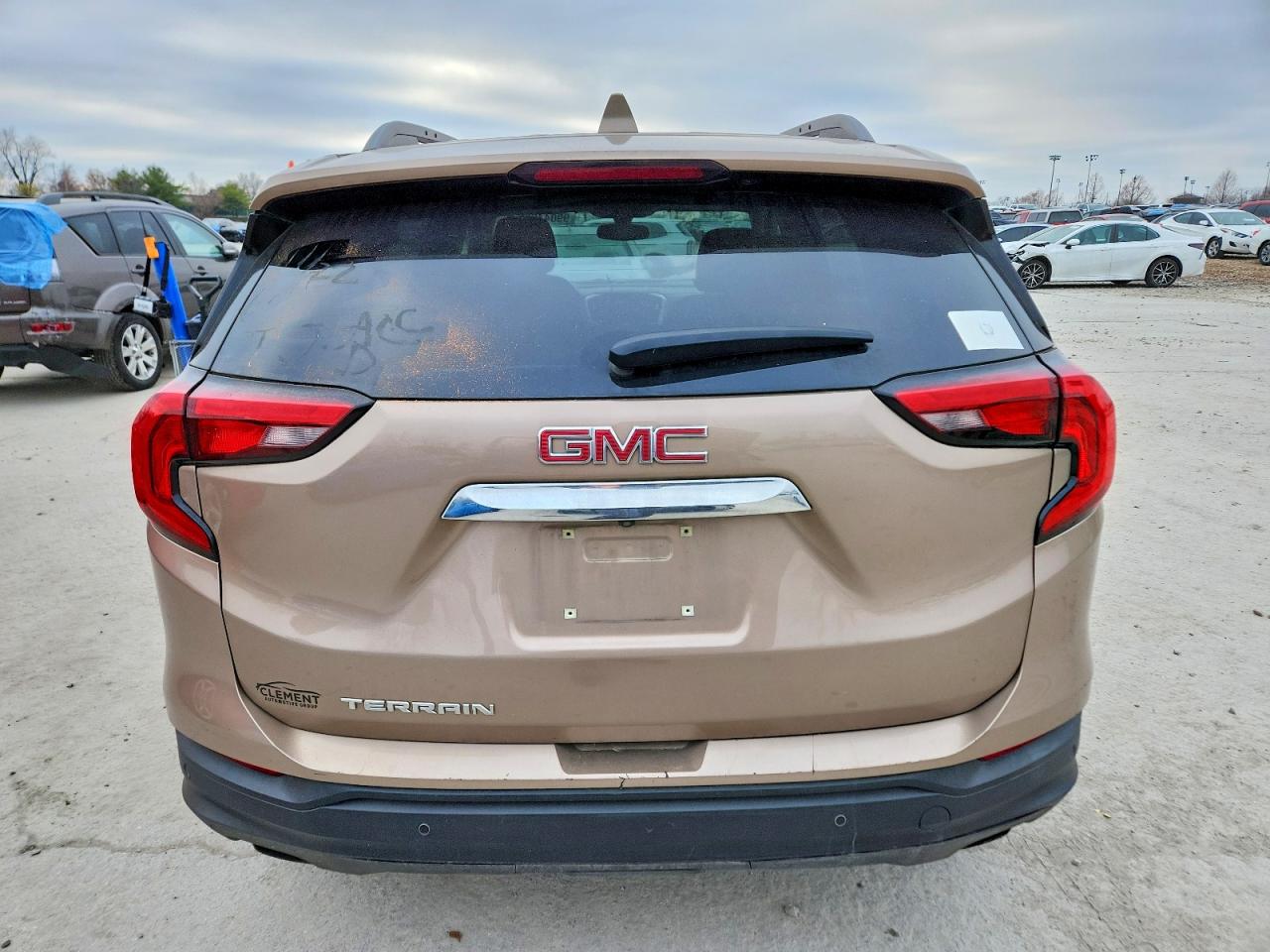 2018 GMC TERRAIN SLE photo 11