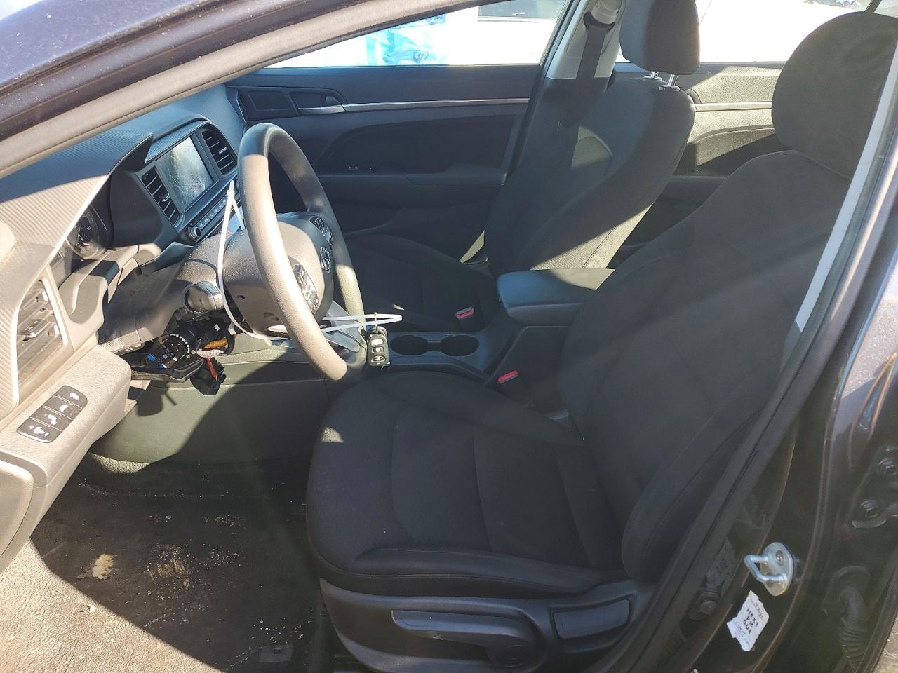 2020 HYUNDAI ELANTRA SEL photo 7