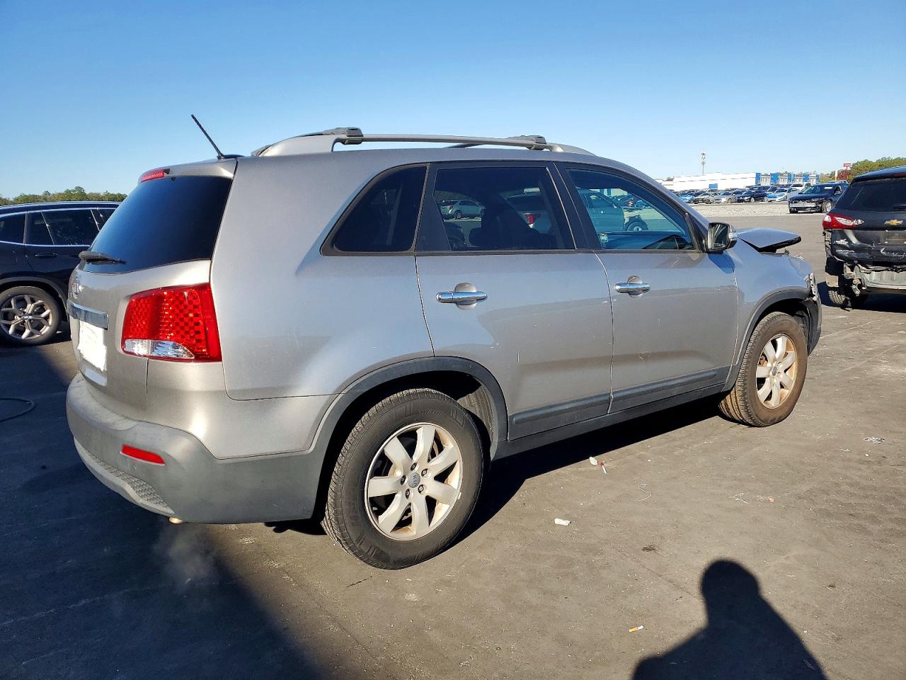 2013 KIA SORENTO LX photo 3