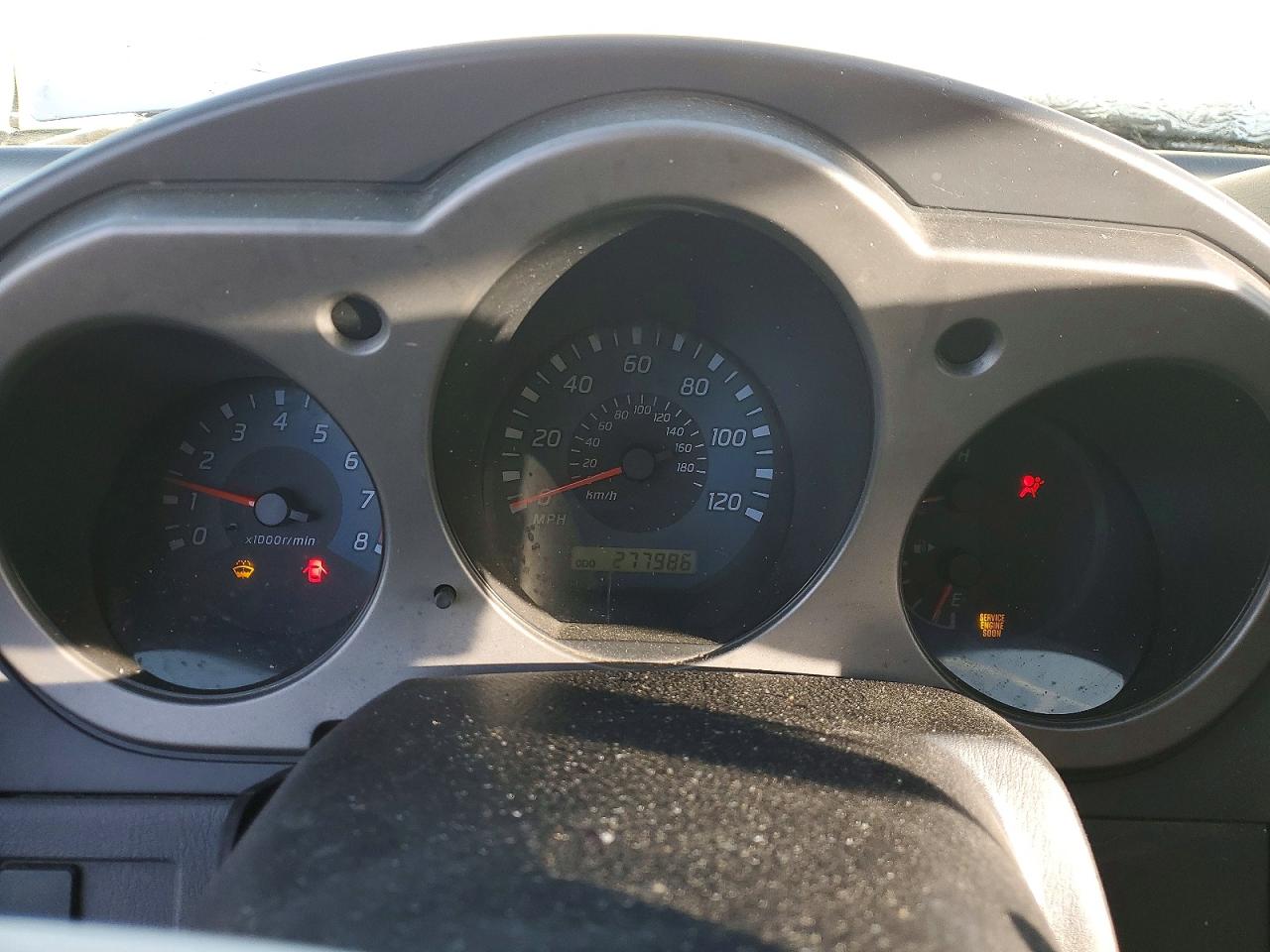 2002 NISSAN FRONTIER CREW CAB XE photo 9