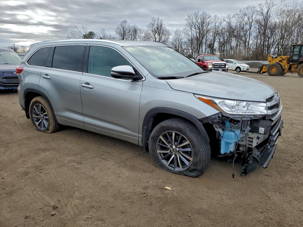 2017 TOYOTA HIGHLANDER SE photo 7