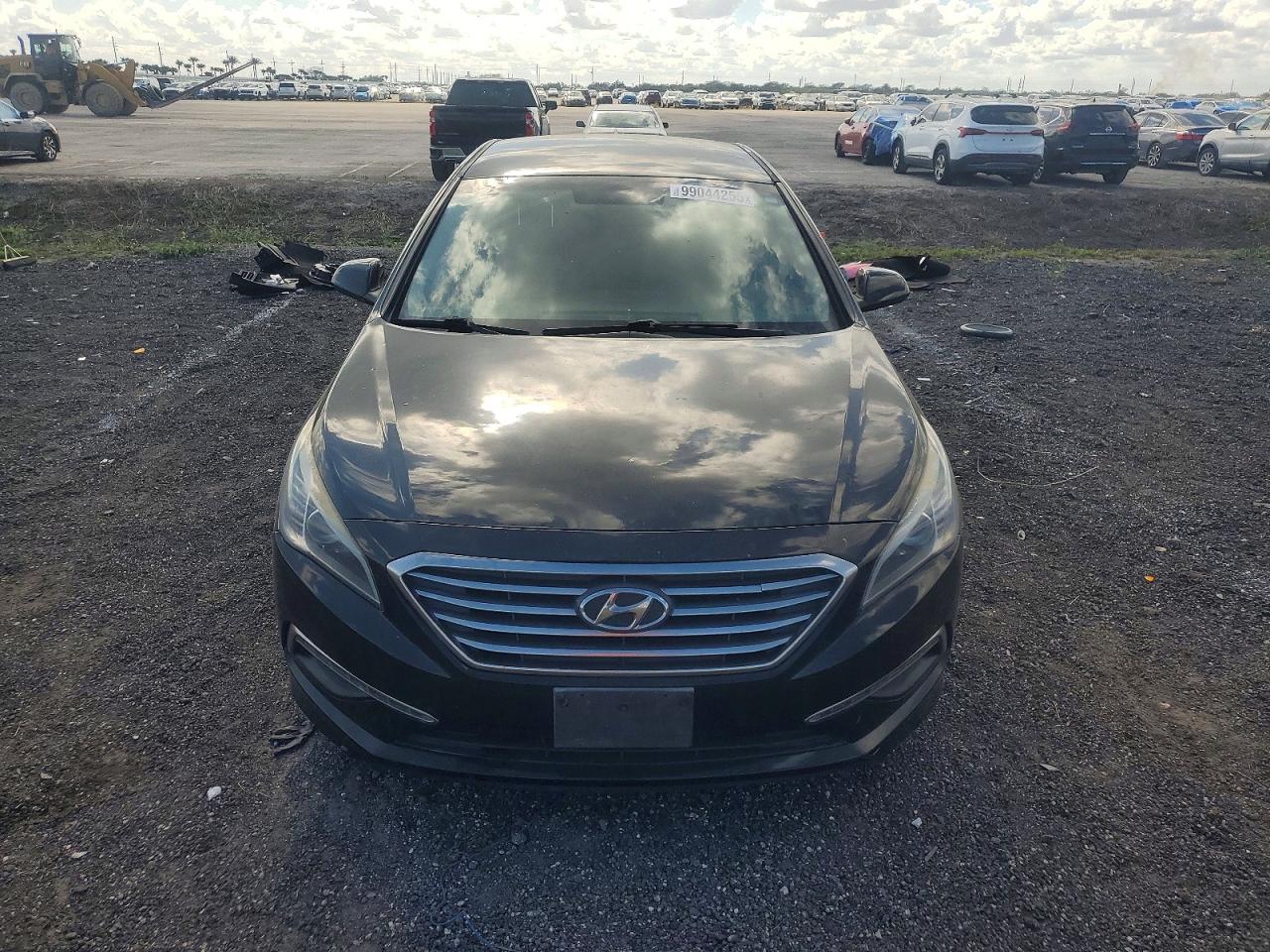 2015 HYUNDAI SONATA SE photo 5