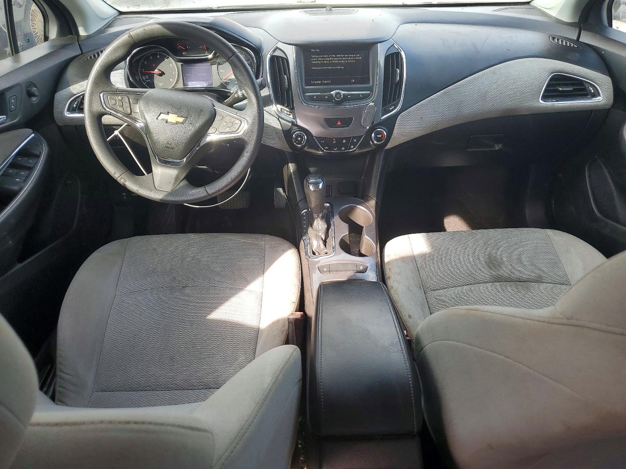 2019 CHEVROLET CRUZE LS photo 8