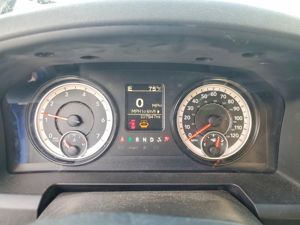 2017 RAM 1500 ST photo 9