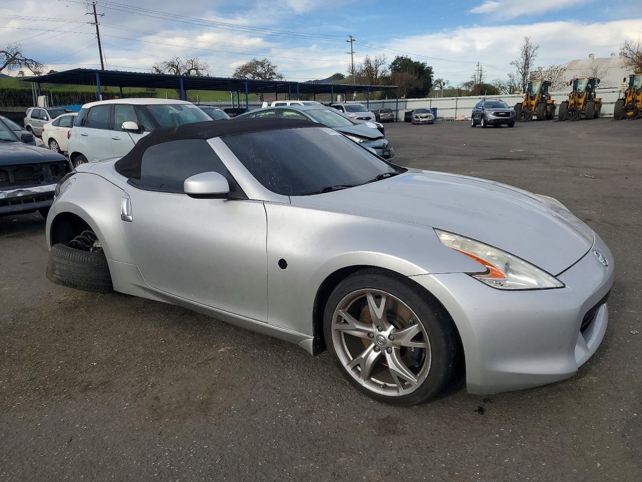 2010 NISSAN 370Z photo 4